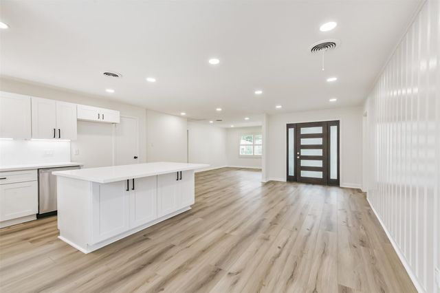 4422 Libbey Lane, Houston, TX 77092