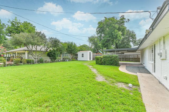4422 Libbey Lane, Houston, TX 77092