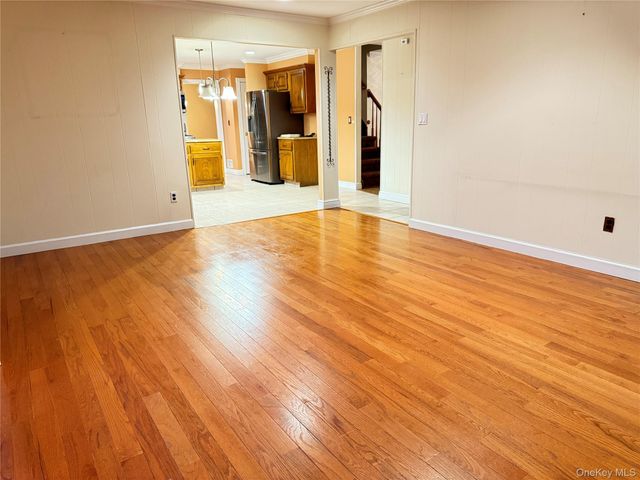 9 Glen Rose Court, West Nyack, NY 10994