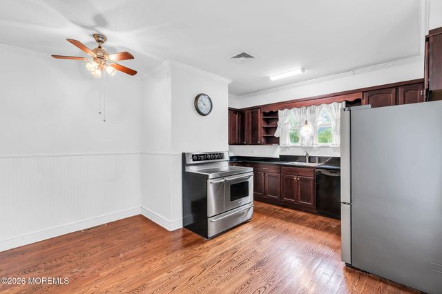 26 Bridlemere Avenue, Interlaken, NJ 07712