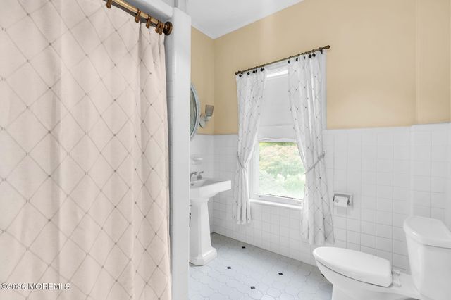 26 Bridlemere Avenue, Interlaken, NJ 07712