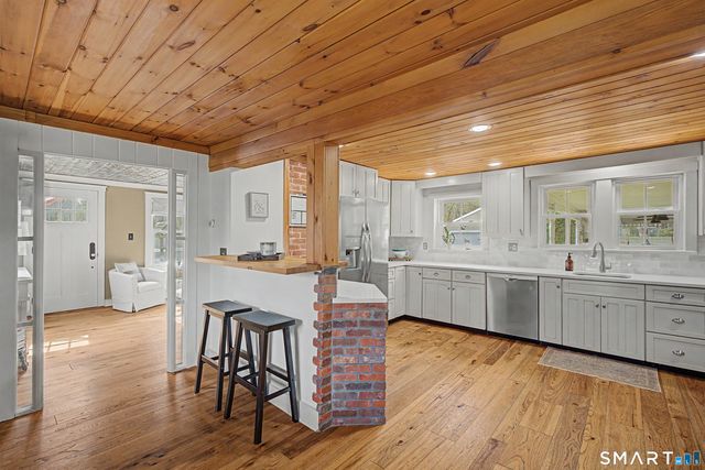 602 Durham Road, Madison, CT 06443