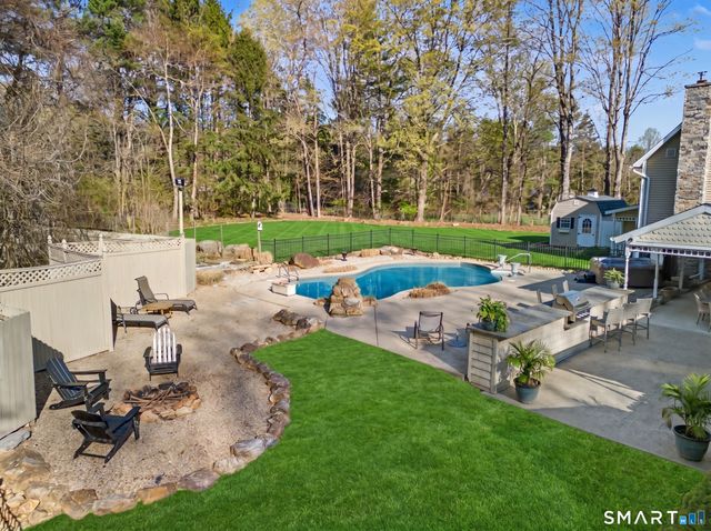 602 Durham Road, Madison, CT 06443