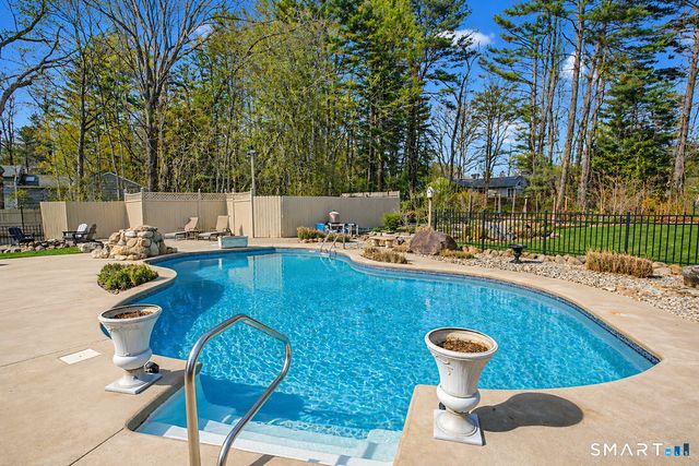 602 Durham Road, Madison, CT 06443