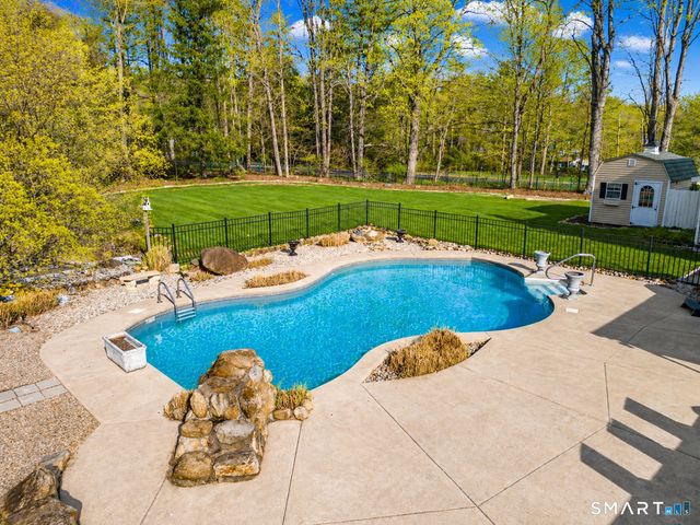 602 Durham Road, Madison, CT 06443