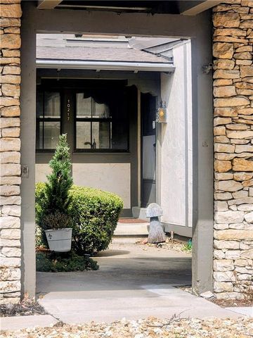 10217 Conser Street, Overland Park, KS 66212