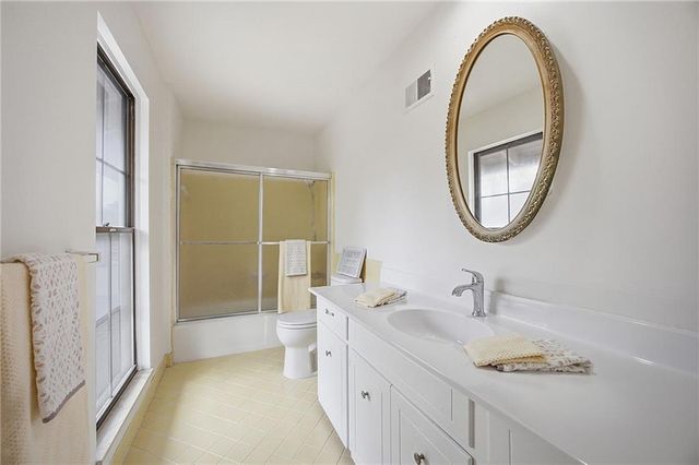 10217 Conser Street, Overland Park, KS 66212