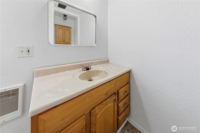 6505 Stewart Avenue E, Puyallup, WA 98371