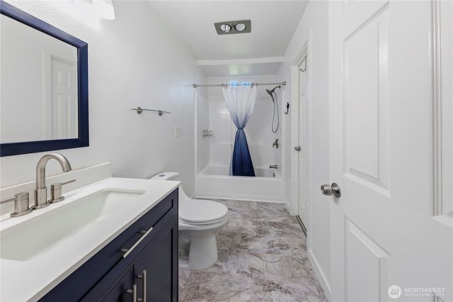 6505 Stewart Avenue E, Puyallup, WA 98371