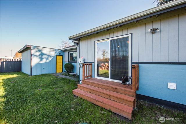 6505 Stewart Avenue E, Puyallup, WA 98371