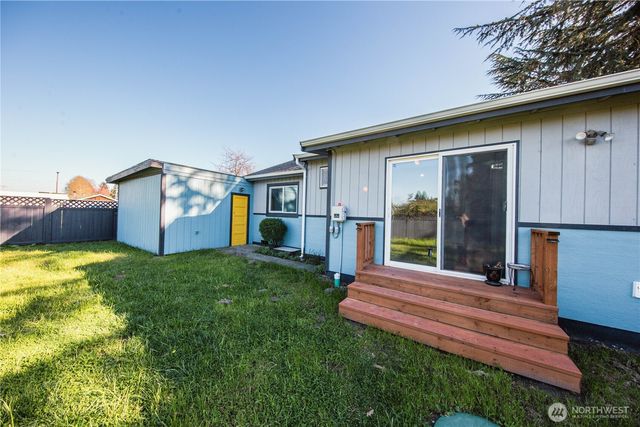 6505 Stewart Avenue E, Puyallup, WA 98371