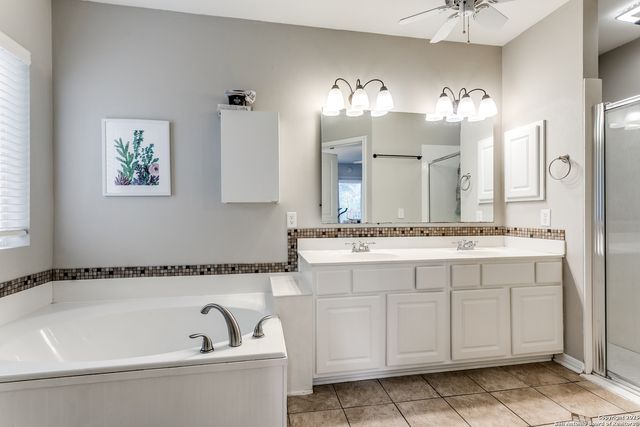 3011 Fall Crest Dr., San Antonio, TX 78247