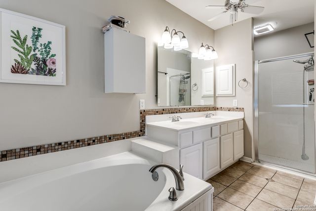 3011 Fall Crest Dr., San Antonio, TX 78247