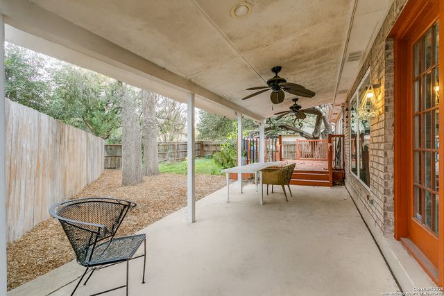 3011 Fall Crest Dr., San Antonio, TX 78247