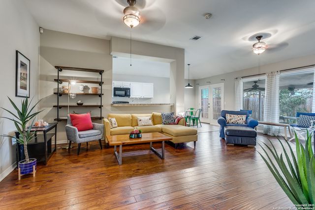 3011 Fall Crest Dr., San Antonio, TX 78247