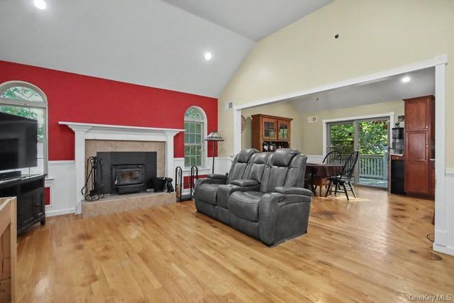 160 Lake Shore Drive E, Rock Hill, NY 12775