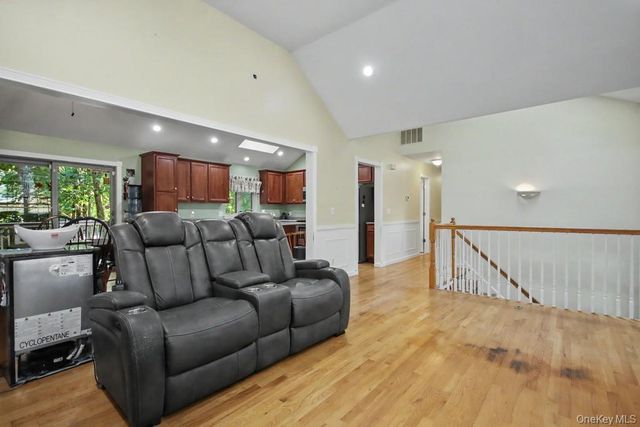 160 Lake Shore Drive E, Rock Hill, NY 12775