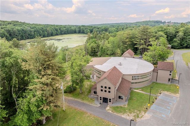 160 Lake Shore Drive E, Rock Hill, NY 12775