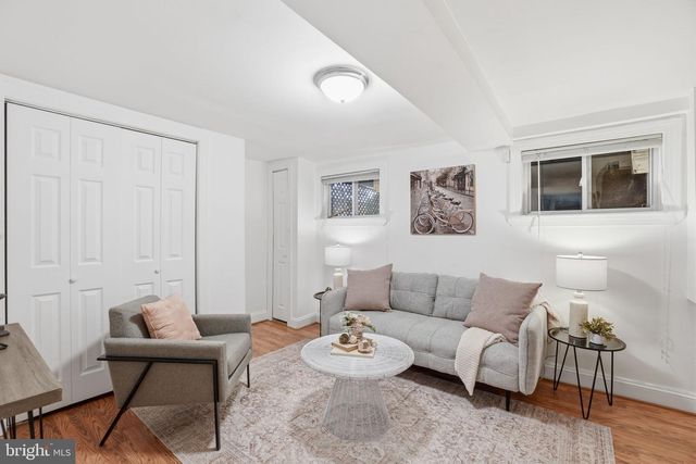 2022 C ST NE, Washington, DC 20002