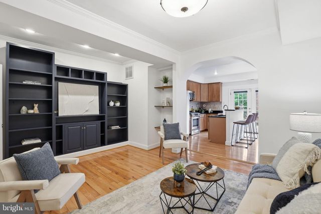 2022 C ST NE, Washington, DC 20002