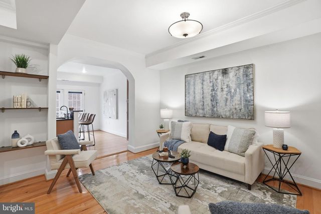 2022 C ST NE, Washington, DC 20002