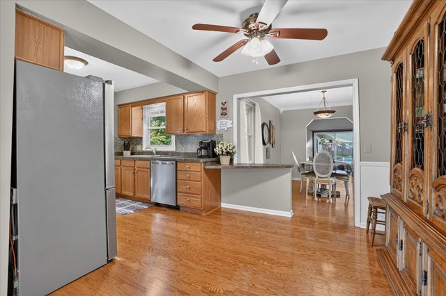2009 Darby Drive, Lansing City, MI 48906