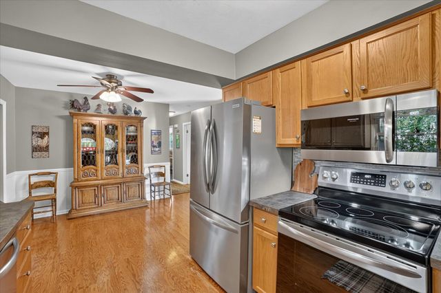 2009 Darby Drive, Lansing City, MI 48906
