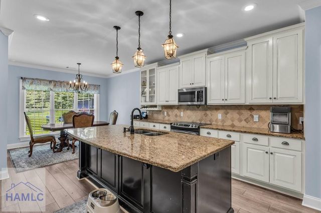 382 Savannah Road, Richmond Hill, GA 31324