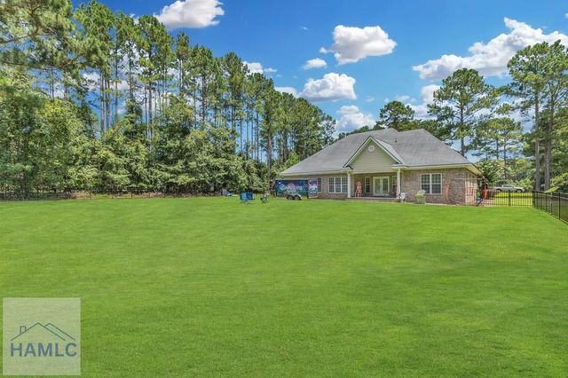 382 Savannah Road, Richmond Hill, GA 31324