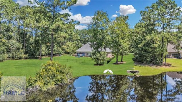 382 Savannah Road, Richmond Hill, GA 31324