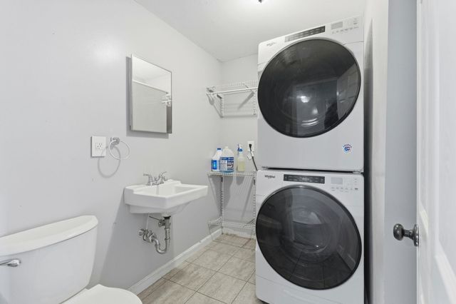 7 Bradford Street, Nashua, NH 03063