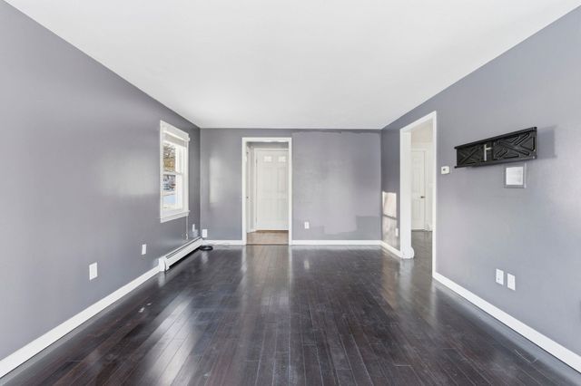 7 Bradford Street, Nashua, NH 03063