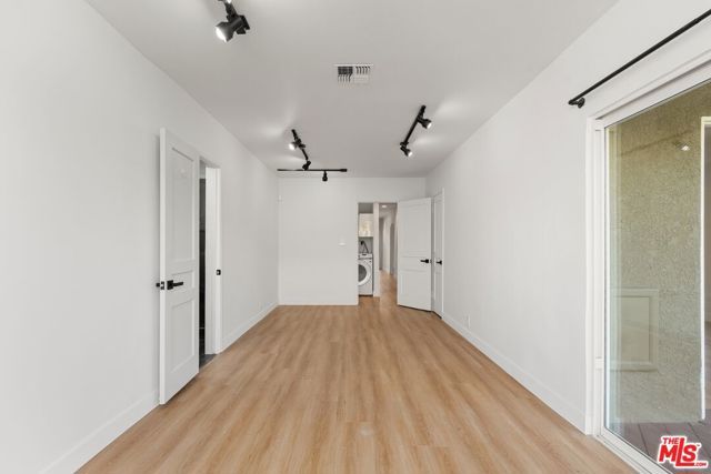 2522 Armacost Avenue, Los Angeles, CA 90064