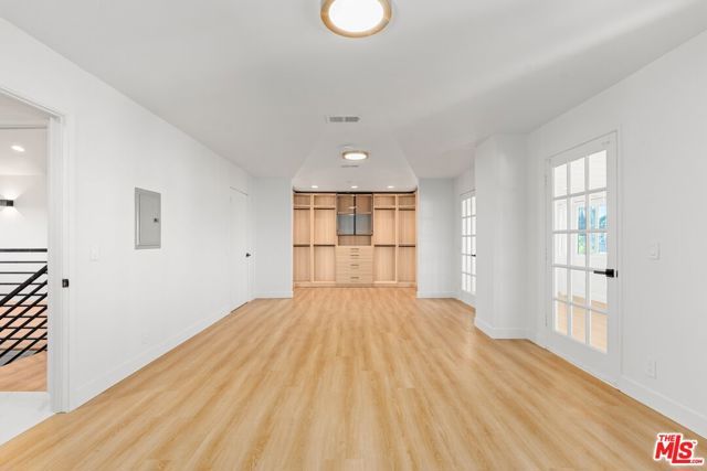 2522 Armacost Avenue, Los Angeles, CA 90064