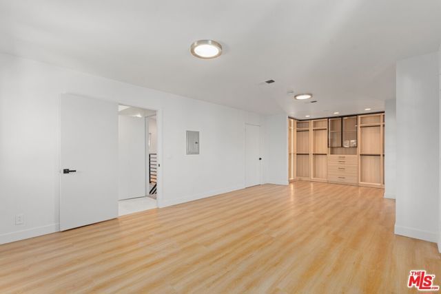 2522 Armacost Avenue, Los Angeles, CA 90064