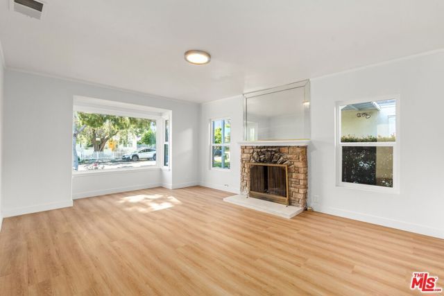 2522 Armacost Avenue, Los Angeles, CA 90064