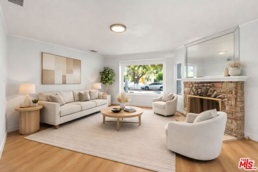 2522 Armacost Avenue, Los Angeles, CA 90064