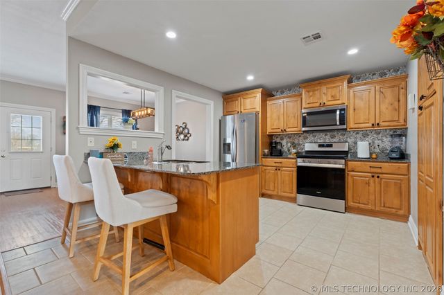 607 St Andrews Circle, Grove, OK 74344