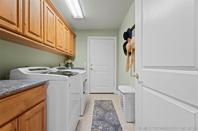 607 St Andrews Circle, Grove, OK 74344