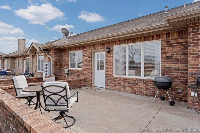 607 St Andrews Circle, Grove, OK 74344