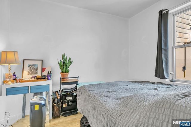 61 Victoria Avenue, Newark, NJ 07104