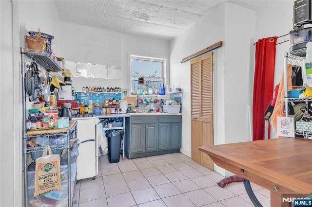 61 Victoria Avenue, Newark, NJ 07104