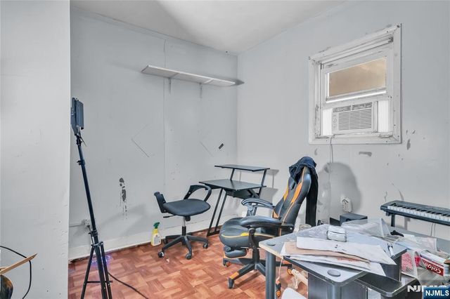 61 Victoria Avenue, Newark, NJ 07104