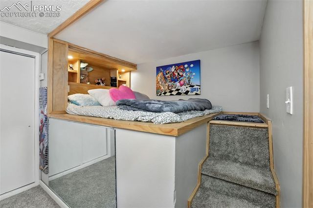 529 Canon Avenue, Manitou Springs, CO 80829