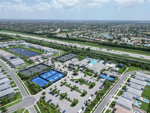 8151 Laurel Falls Dr, Boca Raton, FL 33496