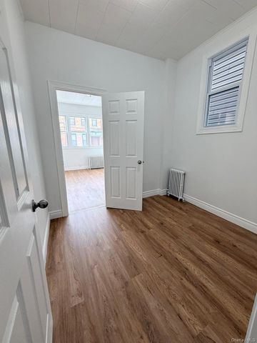 6259 60th Street, Ridgewood, NY 11385