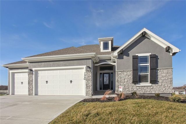 8162 Valley Road, Lenexa, KS 66220