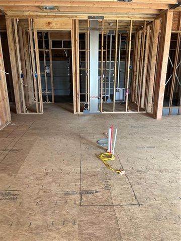 8162 Valley Road, Lenexa, KS 66220