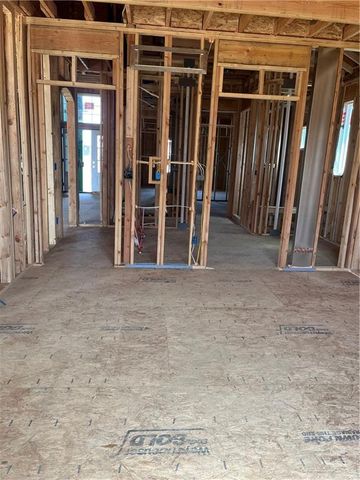 8162 Valley Road, Lenexa, KS 66220