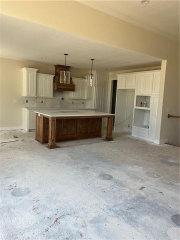 8162 Valley Road, Lenexa, KS 66220